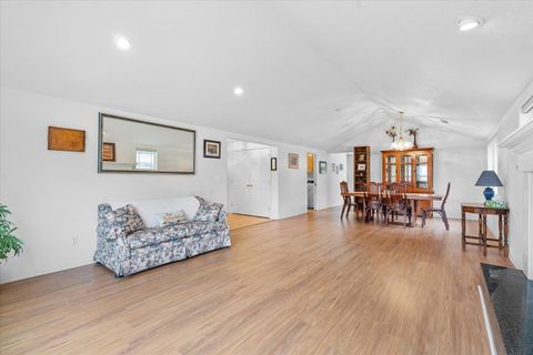 Tiny photo for 89 Freshwater Drive, Phoenix, OR 97535 (MLS # 220211650)