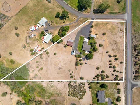 Tiny photo for 12777 SE Cowboy Court, Prineville, OR 97754 (MLS # 220220202)