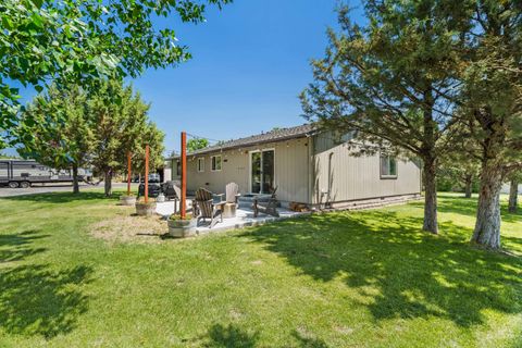 Tiny photo for 12777 SE Cowboy Court, Prineville, OR 97754 (MLS # 220220202)