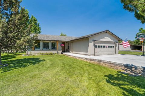Tiny photo for 12777 SE Cowboy Court, Prineville, OR 97754 (MLS # 220220202)