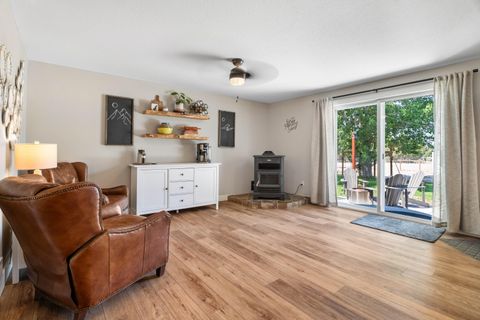 Tiny photo for 12777 SE Cowboy Court, Prineville, OR 97754 (MLS # 220220202)
