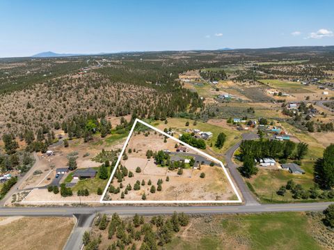 Tiny photo for 12777 SE Cowboy Court, Prineville, OR 97754 (MLS # 220220202)
