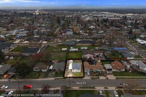 Tiny photo for 166 Mace Road, Medford, OR 97501 (MLS # 220212960)