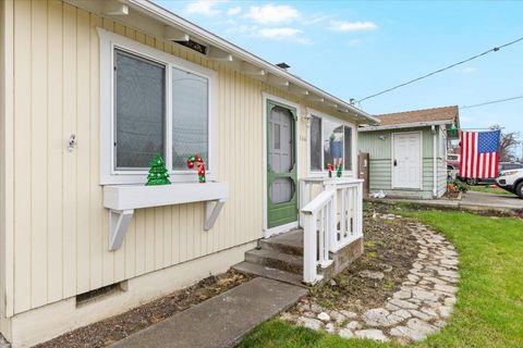 Tiny photo for 166 Mace Road, Medford, OR 97501 (MLS # 220212960)