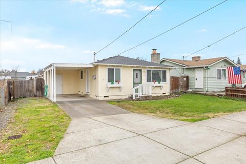 Photo of 166 Mace Road, Medford, OR 97501 (MLS # 220212960)