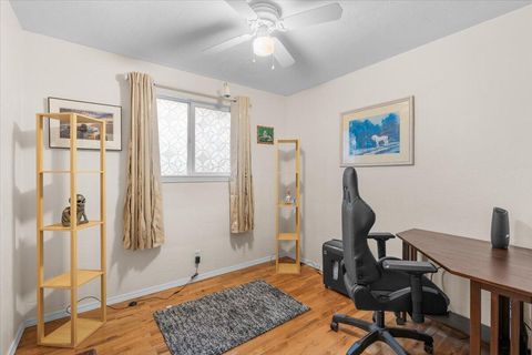 Tiny photo for 166 Mace Road, Medford, OR 97501 (MLS # 220212960)