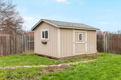 Tiny photo for 166 Mace Road, Medford, OR 97501 (MLS # 220212960)