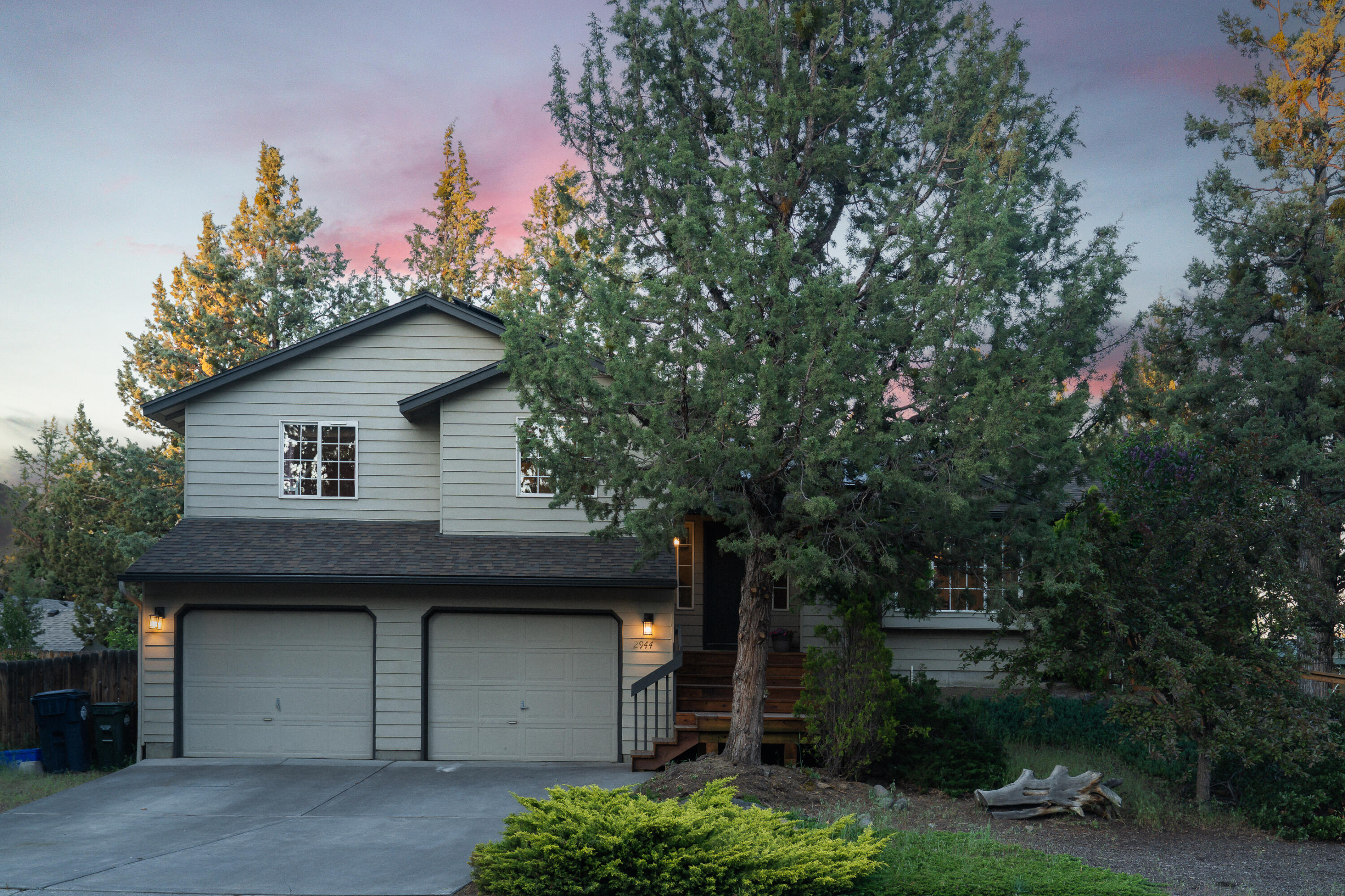 2944 NE Saber Drive
