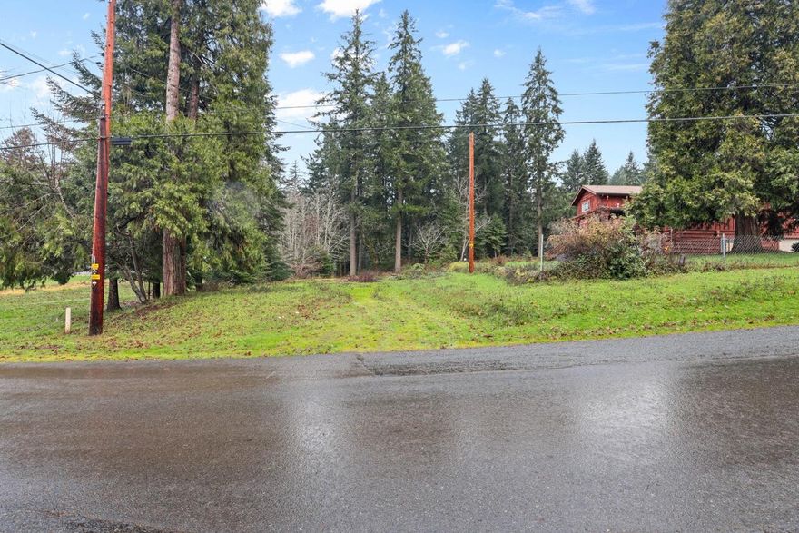 This lot offers an excellent opportunity to build. With an existing foundation, all utilities are already in place, saving time and cost. This private .16 acres is neighboring the corner lot home that may be available to purchase soon as well. Call your realtor today for more information.