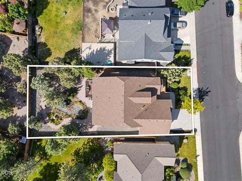 Tiny photo for 4022 SW Majestic Avenue, Redmond, OR 97756 (MLS # 220223968)
