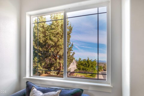 Tiny photo for 4022 SW Majestic Avenue, Redmond, OR 97756 (MLS # 220223968)