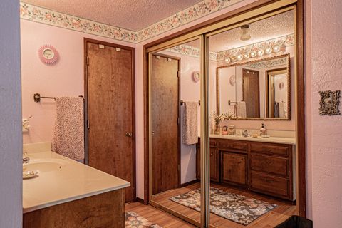 Tiny photo for 4035 Rock Way, Central Point, OR 97502 (MLS # 220211617)