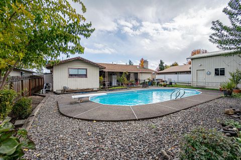 Tiny photo for 4035 Rock Way, Central Point, OR 97502 (MLS # 220211617)