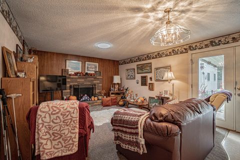 Tiny photo for 4035 Rock Way, Central Point, OR 97502 (MLS # 220211617)
