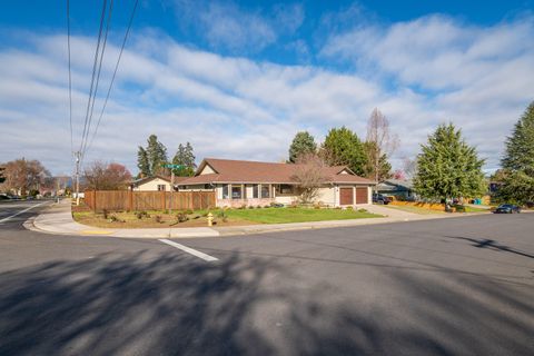 Tiny photo for 776 Delsie Drive, Grants Pass, OR 97527 (MLS # 220217442)