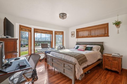 Tiny photo for 776 Delsie Drive, Grants Pass, OR 97527 (MLS # 220217442)