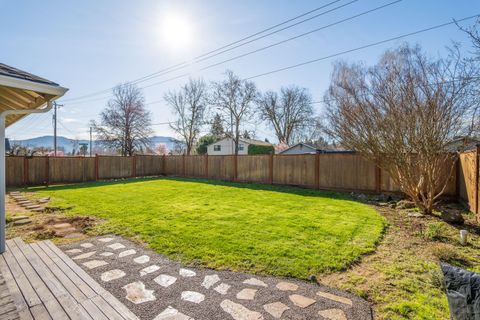 Tiny photo for 776 Delsie Drive, Grants Pass, OR 97527 (MLS # 220217442)