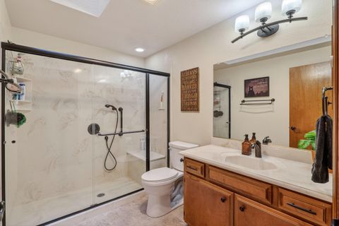 Tiny photo for 776 Delsie Drive, Grants Pass, OR 97527 (MLS # 220217442)