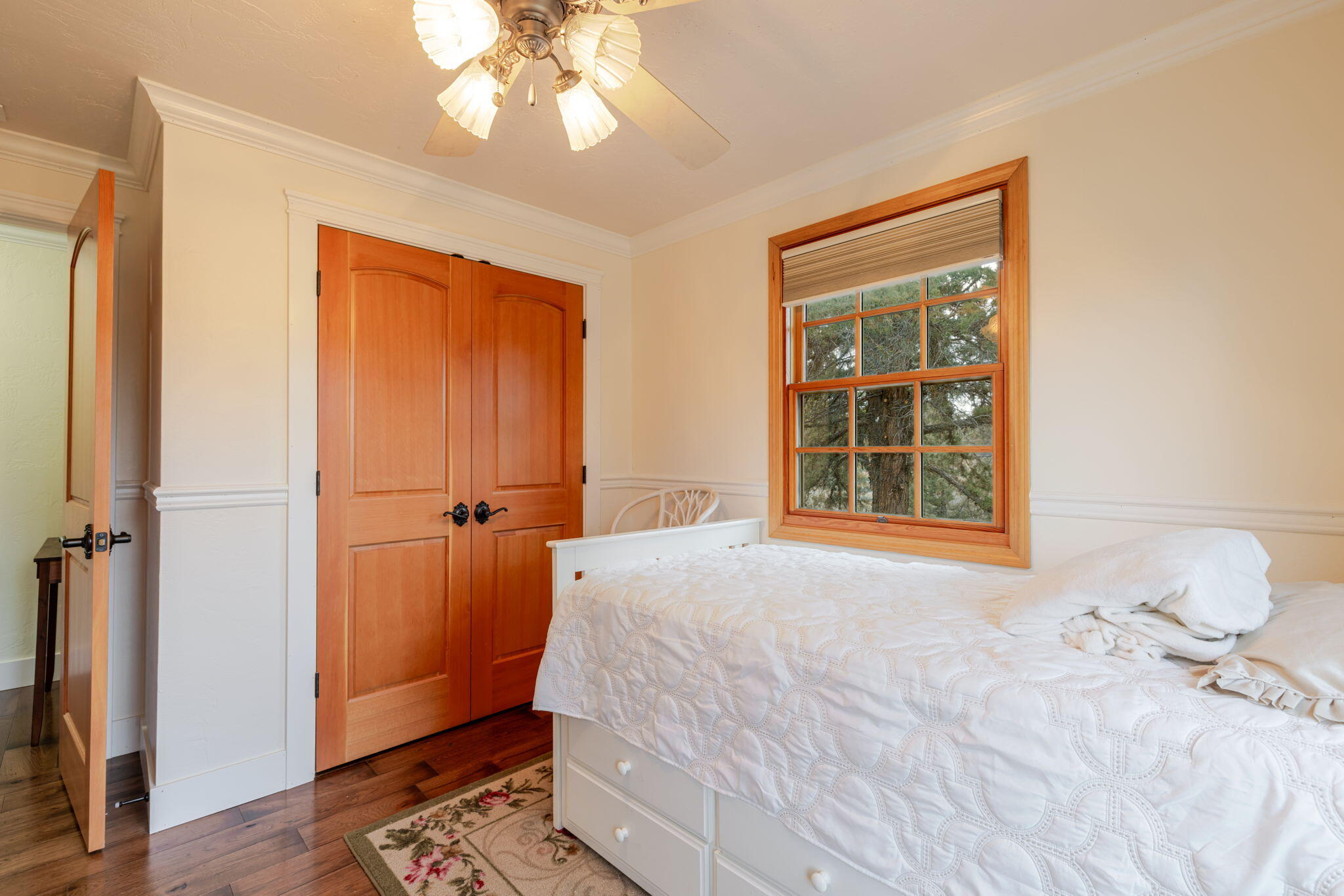 Sylvan Knolls - Residential