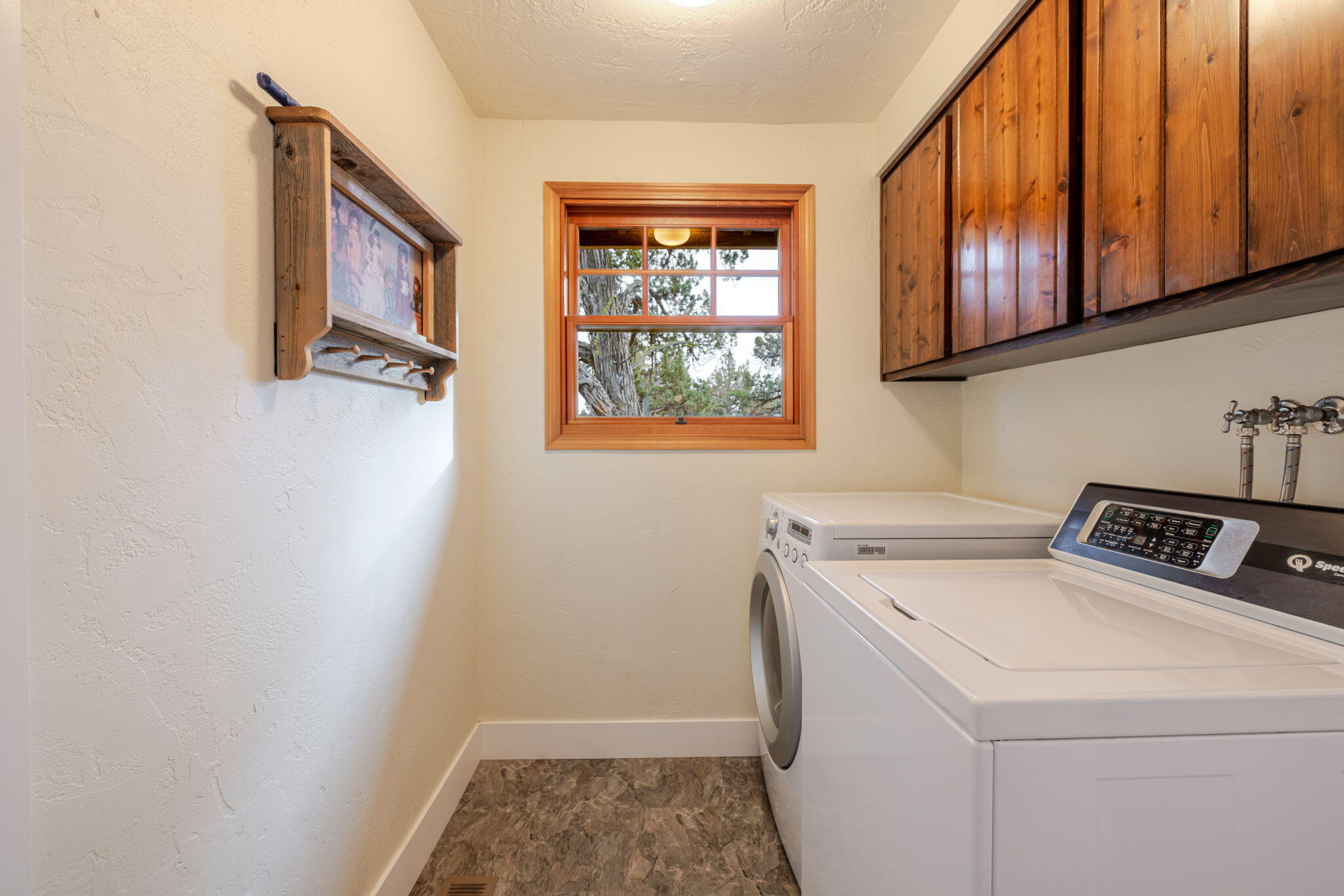 Sylvan Knolls - Residential