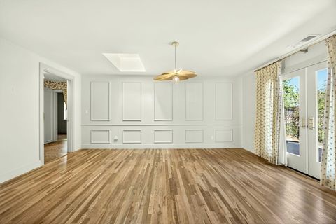 Tiny photo for 945 Hillview Drive, Ashland, OR 97520 (MLS # 220219499)