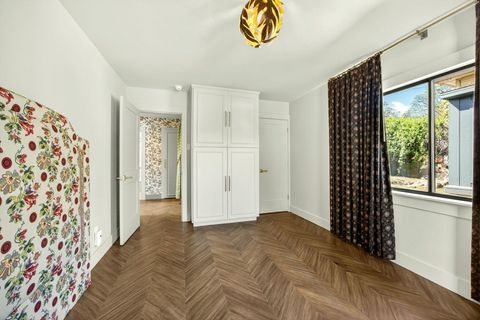 Tiny photo for 945 Hillview Drive, Ashland, OR 97520 (MLS # 220219499)