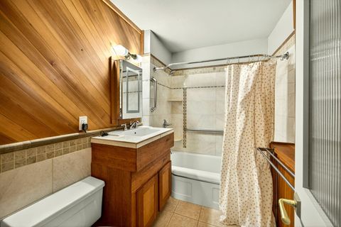 Tiny photo for 945 Hillview Drive, Ashland, OR 97520 (MLS # 220219499)