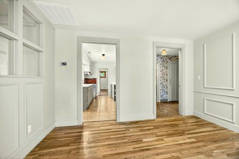 Tiny photo for 945 Hillview Drive, Ashland, OR 97520 (MLS # 220219499)