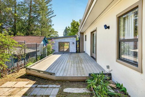 Tiny photo for 945 Hillview Drive, Ashland, OR 97520 (MLS # 220219499)