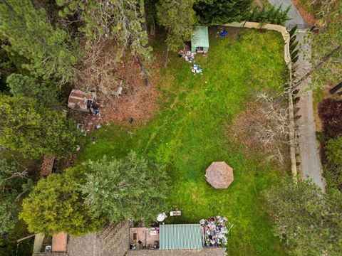 Tiny photo for 251 Surrey Drive, Grants Pass, OR 97526 (MLS # 220212927)