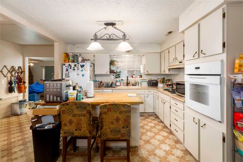 Tiny photo for 251 Surrey Drive, Grants Pass, OR 97526 (MLS # 220212927)