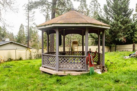 Tiny photo for 251 Surrey Drive, Grants Pass, OR 97526 (MLS # 220212927)