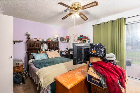 Tiny photo for 251 Surrey Drive, Grants Pass, OR 97526 (MLS # 220212927)