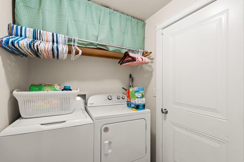 Tiny photo for 545 N Heights Drive, Eagle Point, OR 97524 (MLS # 220212929)