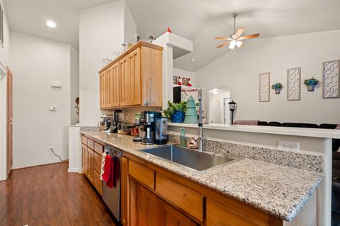 Tiny photo for 545 N Heights Drive, Eagle Point, OR 97524 (MLS # 220212929)