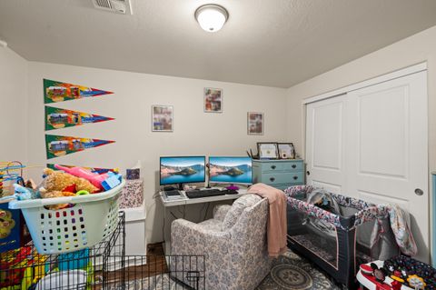 Tiny photo for 545 N Heights Drive, Eagle Point, OR 97524 (MLS # 220212929)