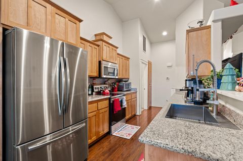 Tiny photo for 545 N Heights Drive, Eagle Point, OR 97524 (MLS # 220212929)