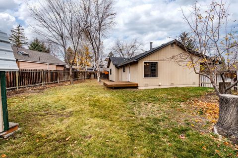 Tiny photo for 21229 Nicole Court, Bend, OR 97701 (MLS # 220212234)