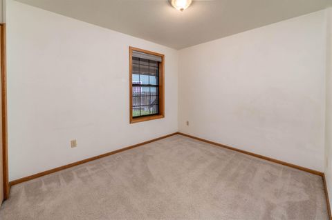 Tiny photo for 21229 Nicole Court, Bend, OR 97701 (MLS # 220212234)