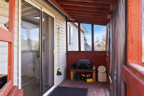 Tiny photo for 2030 Sargent Avenue, Klamath Falls, OR 97601 (MLS # 220217697)