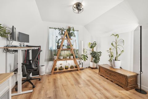 Tiny photo for 2030 Sargent Avenue, Klamath Falls, OR 97601 (MLS # 220217697)