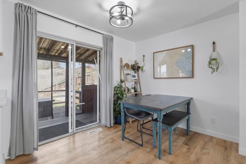 Tiny photo for 2030 Sargent Avenue, Klamath Falls, OR 97601 (MLS # 220217697)