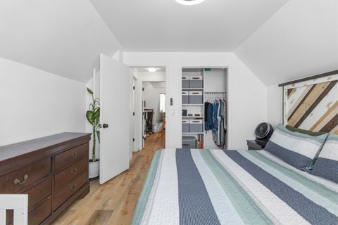 Tiny photo for 2030 Sargent Avenue, Klamath Falls, OR 97601 (MLS # 220217697)