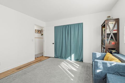 Tiny photo for 2030 Sargent Avenue, Klamath Falls, OR 97601 (MLS # 220217697)