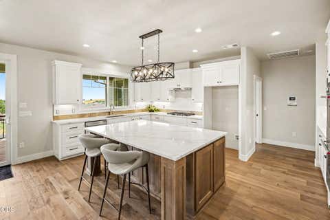 Tiny photo for 5615 Autumn Park Drive, Medford, OR 97504 (MLS # 220222723)