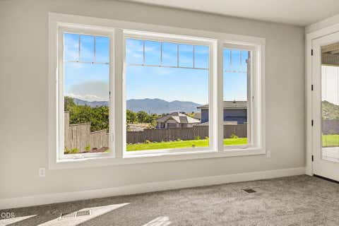 Tiny photo for 5615 Autumn Park Drive, Medford, OR 97504 (MLS # 220222723)