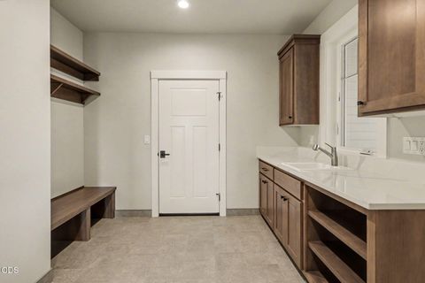 Tiny photo for 5615 Autumn Park Drive, Medford, OR 97504 (MLS # 220222723)