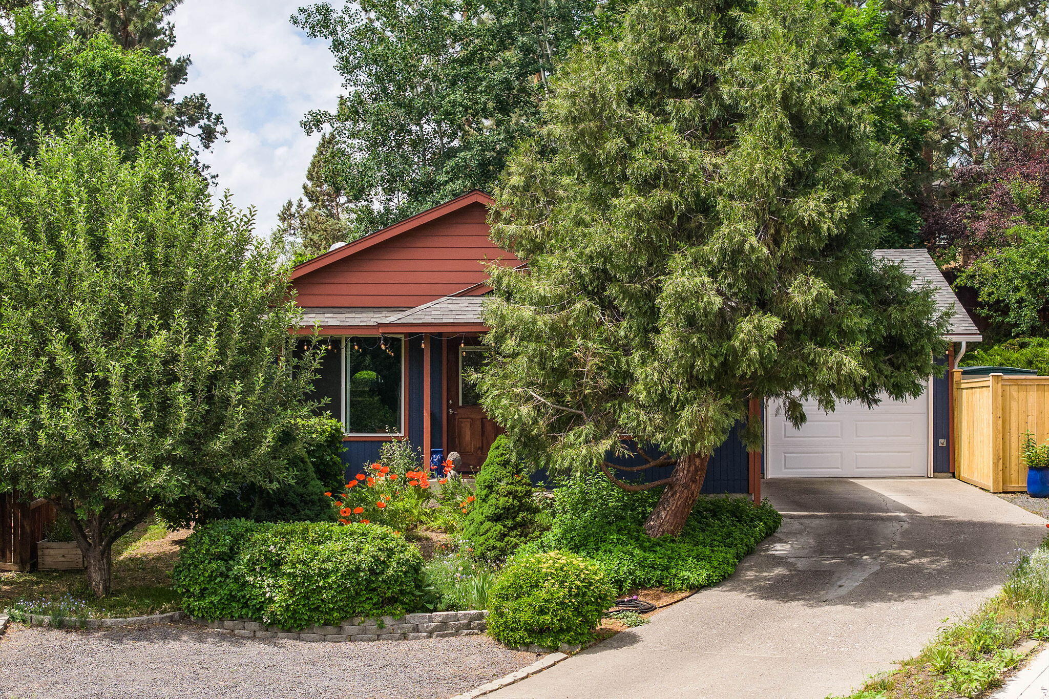 163 SE Dorrie Court
