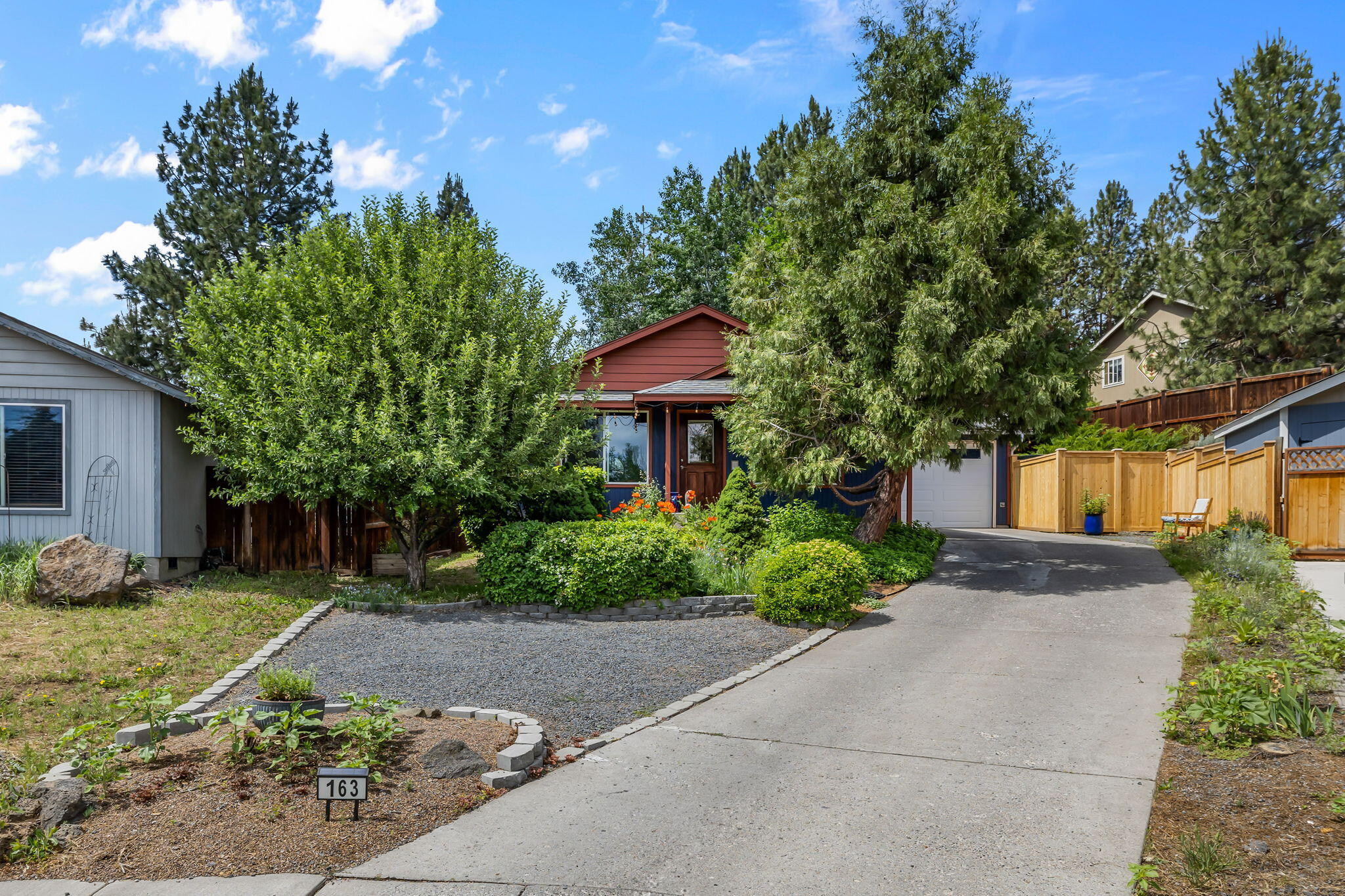 163 SE Dorrie Court