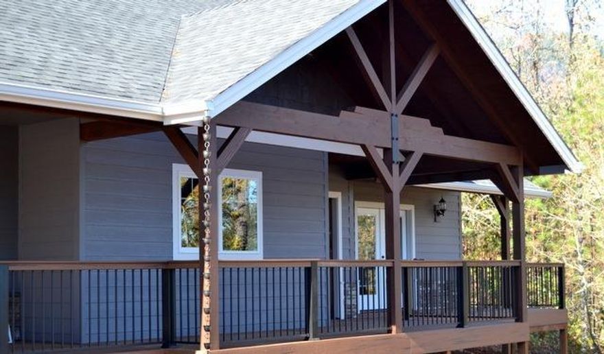 Brand new home located on 2.56 acres in area of new homes. Home features 2100sqft, vaulted ceilings, hardwood floors and stone fireplace in living room. Kitchen has granite counters with island and stainless appliance package. Enjoy the Rogue River and Griffin Park just mins away. Very private gated driveway with many custom features and still time to choose colors